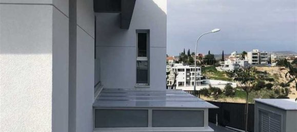 3 bedrooms Villa in Limassol, Cyprus No. 7580 12