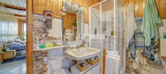 3 bedrooms Villa in Cairate, Italy No. 295956 32