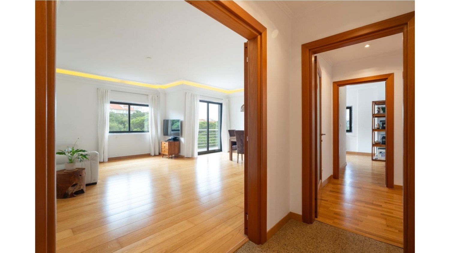 3 Schlafzimmer Wohnung in Cascais, Portugal, Nr. 305732