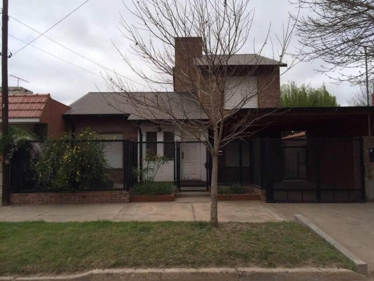 3 bedrooms House in Santa Fe, Argentina No. 60129
