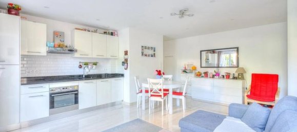 Apartamento de 3 dormitorios en Villeneuve-la-Garenne, France No. 311790 4