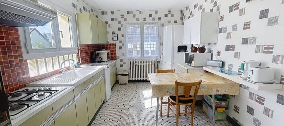 5 bedrooms House in Manche, France No. 356241 3