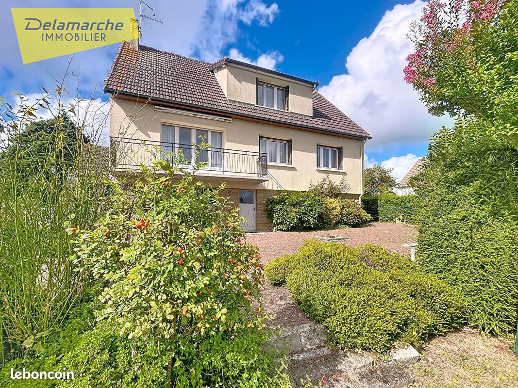 5 bedrooms House in Manche, France No. 356241