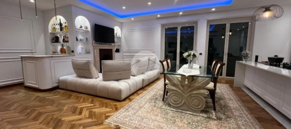 2 Schlafzimmer Wohnung in Naples, Italy, Nr. 329172 20