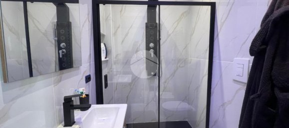 2 Schlafzimmer Wohnung in Naples, Italy, Nr. 329172 32