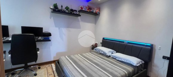 2 Schlafzimmer Wohnung in Naples, Italy, Nr. 329172 31