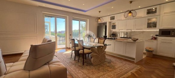 2 Schlafzimmer Wohnung in Naples, Italy, Nr. 329172 5