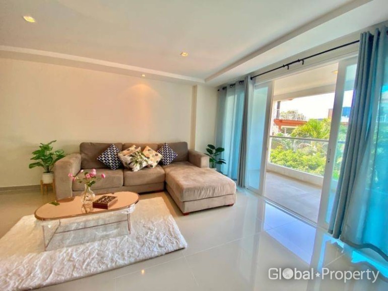 2 bedrooms Condo in Pattaya, Thailand No. 11649