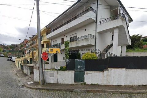 Квартира с 3 спальнями в Агуаш Санташ, Португалия № 268349