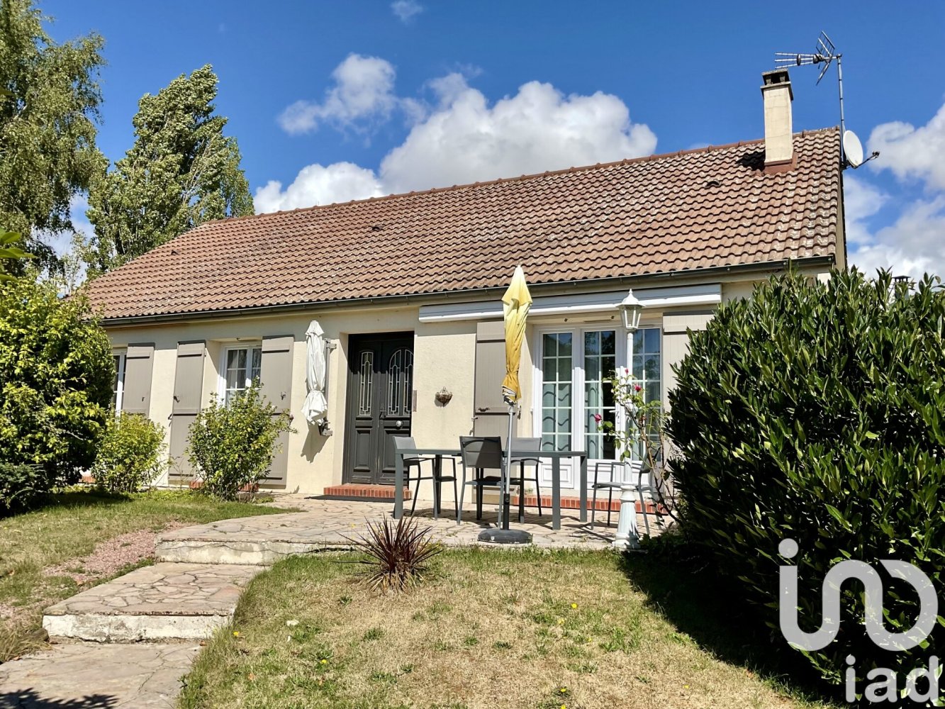 3 bedrooms House in Amilly, France No. 349899