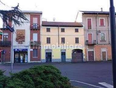 4 bedrooms Apartment in Busto Arsizio, Italy No. 312000