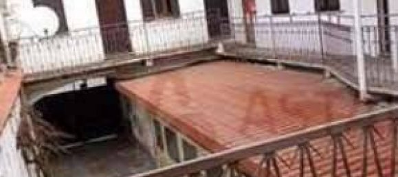 4 bedrooms Apartment in Busto Arsizio, Italy No. 312000 3