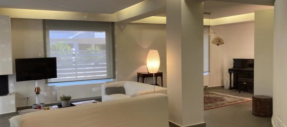 3 Schlafzimmer Gewerbliche Immobilie in Elliniko, Greece, Nr. 2740 5