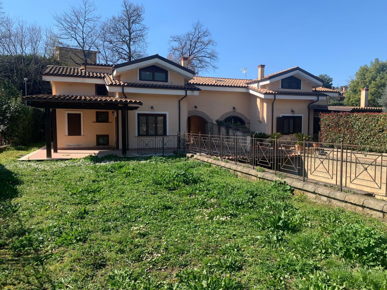 6 bedrooms House in Sacrofano, Italy No. 395280