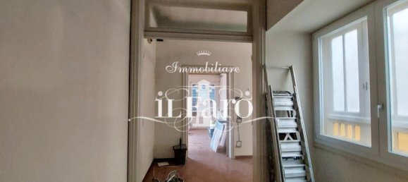 11 rooms Penthouse in Lucca, Italy No. 169036 6