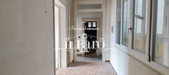 11 rooms Penthouse in Lucca, Italy No. 169036 24