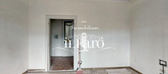 11 rooms Penthouse in Lucca, Italy No. 169036 29