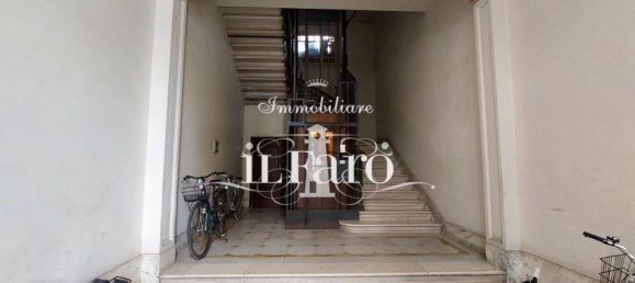 11 rooms Penthouse in Lucca, Italy No. 169036 3