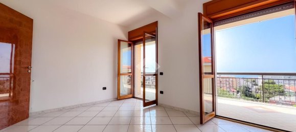 4 bedrooms Apartment in Formia, Italy No. 326897 31