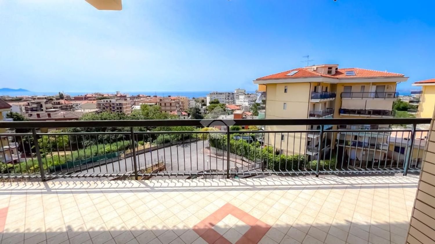 4 bedrooms Apartment in Formia, Italy No. 326897