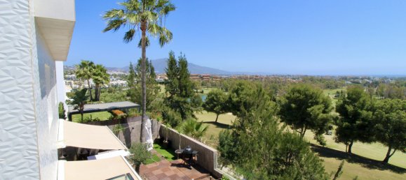 4 bedrooms Villa in Malaga, Spain No. 44432 30