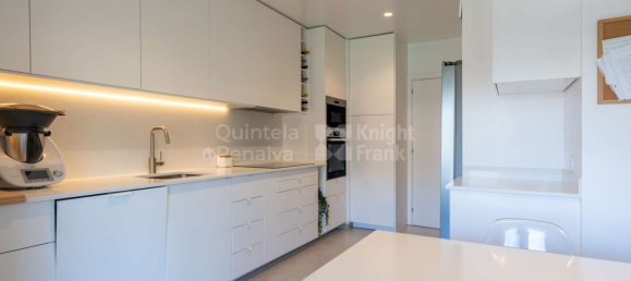 3 bedrooms Apartment in Lisbon, Portugal No. 123064 8