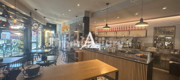 3 rooms Commercial property in San Giovanni Lupatoto, Italy No. 211374 3