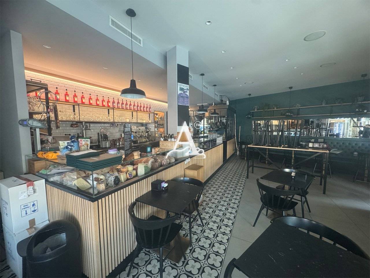 3 rooms Commercial property in San Giovanni Lupatoto, Italy No. 211374