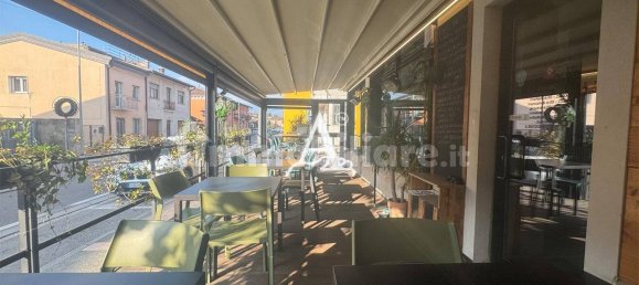 3 rooms Commercial property in San Giovanni Lupatoto, Italy No. 211374 14