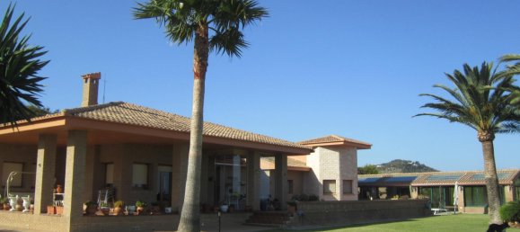 5 bedrooms Villa in Calpe, Spain No. 5342 3