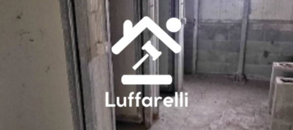 5 rooms Warehouse in Terranova dei Passerini, Italy No. 213993 7