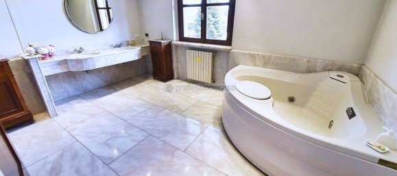 6 rooms Villa in Cesano Maderno, Italy No. 210568 16