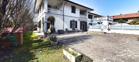 6 rooms Villa in Cesano Maderno, Italy No. 210568 13