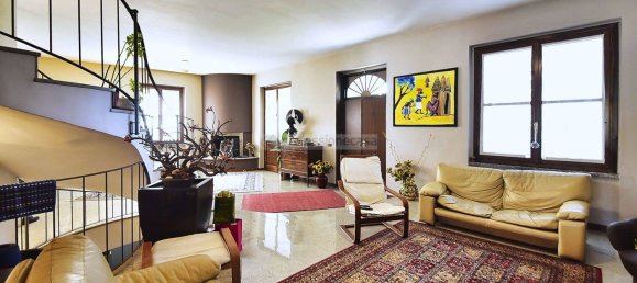 6 rooms Villa in Cesano Maderno, Italy No. 210568 8