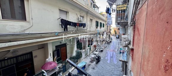 Apartamento T2 em Naples, Italy N.º 268551 17