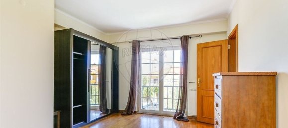 4 bedrooms Villa in Rio de Mouro, Portugal No. 31455 28