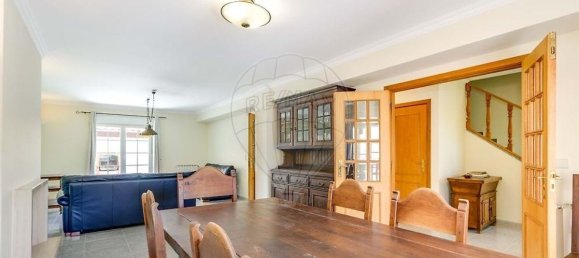 4 bedrooms Villa in Rio de Mouro, Portugal No. 31455 6