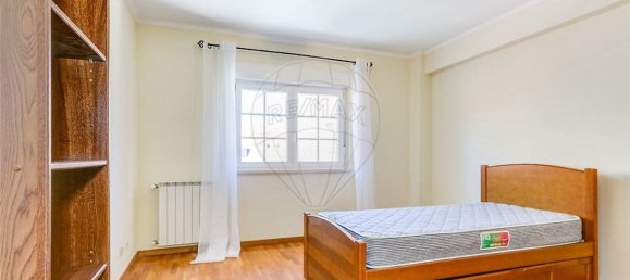 4 bedrooms Villa in Rio de Mouro, Portugal No. 31455 40