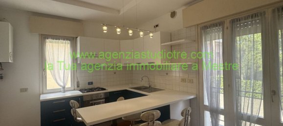 3 bedrooms Apartment in Venice, Italy No. 359193 2