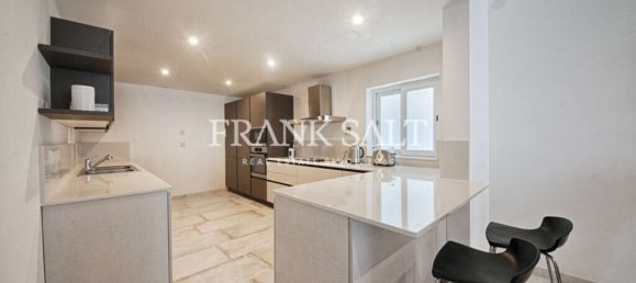 3 bedrooms Apartment in Kalkara, Malta No. 6358 3