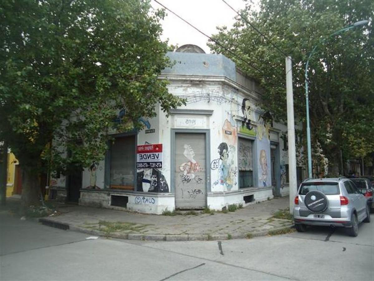 3 bedrooms House in Mar del Plata, Argentina No. 69854