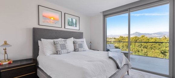 3 bedrooms Villa in Marbella, Spain No. 180805 4