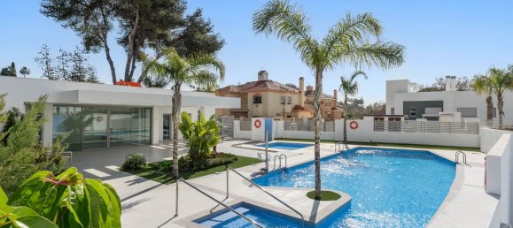 3 bedrooms Villa in Marbella, Spain No. 180805 35