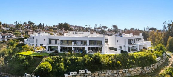 3 bedrooms Villa in Marbella, Spain No. 180805 27