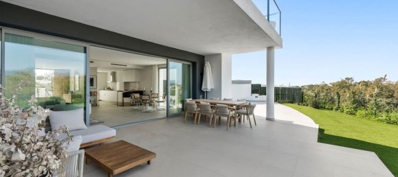 3 bedrooms Villa in Marbella, Spain No. 180805 22