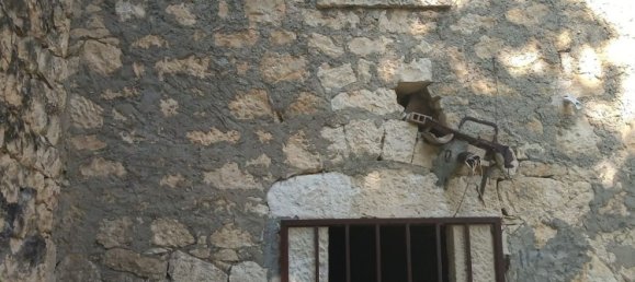 4 rooms House in Roccamorice, Italy No. 16488 3