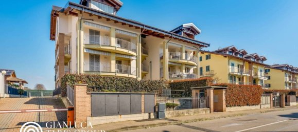 3غرفة شقة في Riva presso Chieri, Italy رقم 304541 2