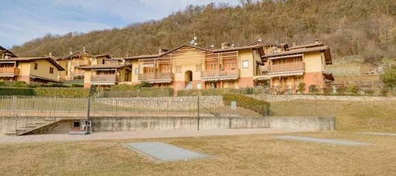 2غرفة شقة في Bianzano, Italy رقم 32351 87