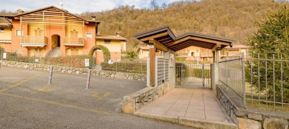 2غرفة شقة في Bianzano, Italy رقم 32351 129