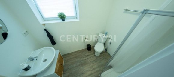 6 rooms House in Gottingen, Germany No. 183701 3